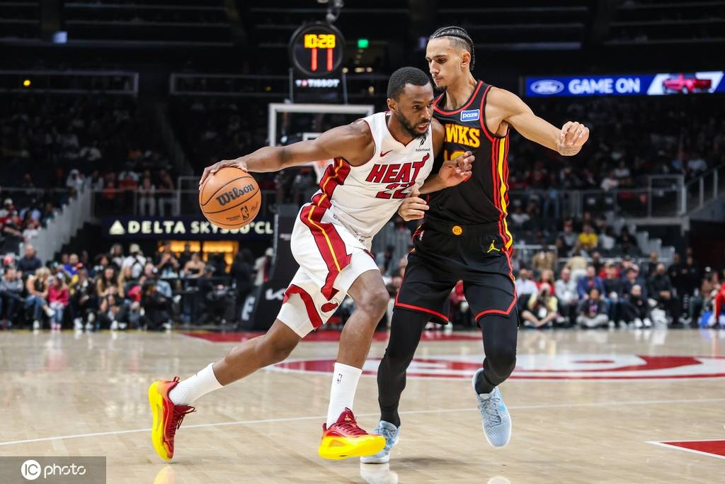 韦尔16+13鲍威尔25+7+5 约翰逊24分热火送老鹰五连败