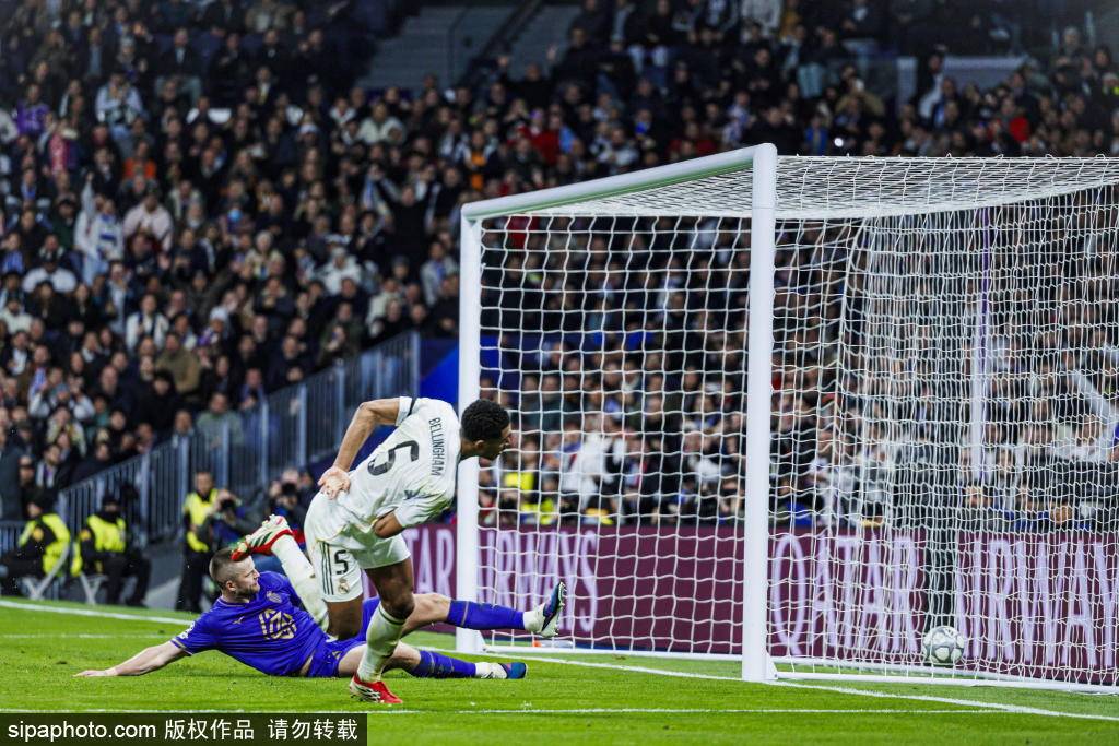 皇马最强首发出炉！姆巴佩携维尼修斯领衔，誓夺西甲榜首